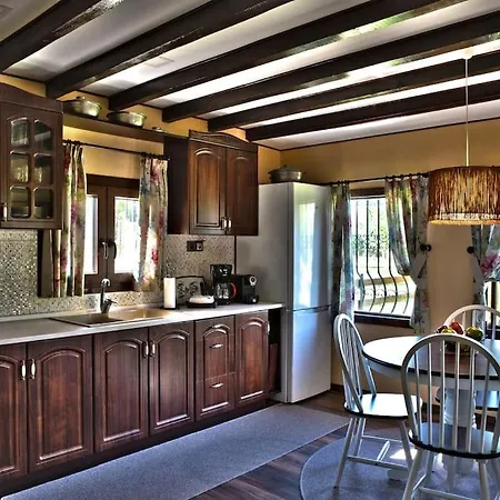 Simon's Walnut Farm Nyaraló