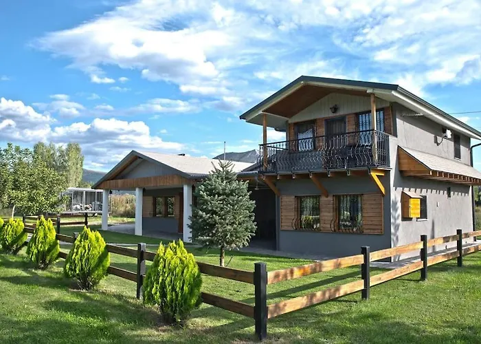 Simon's Walnut Farm * Castória